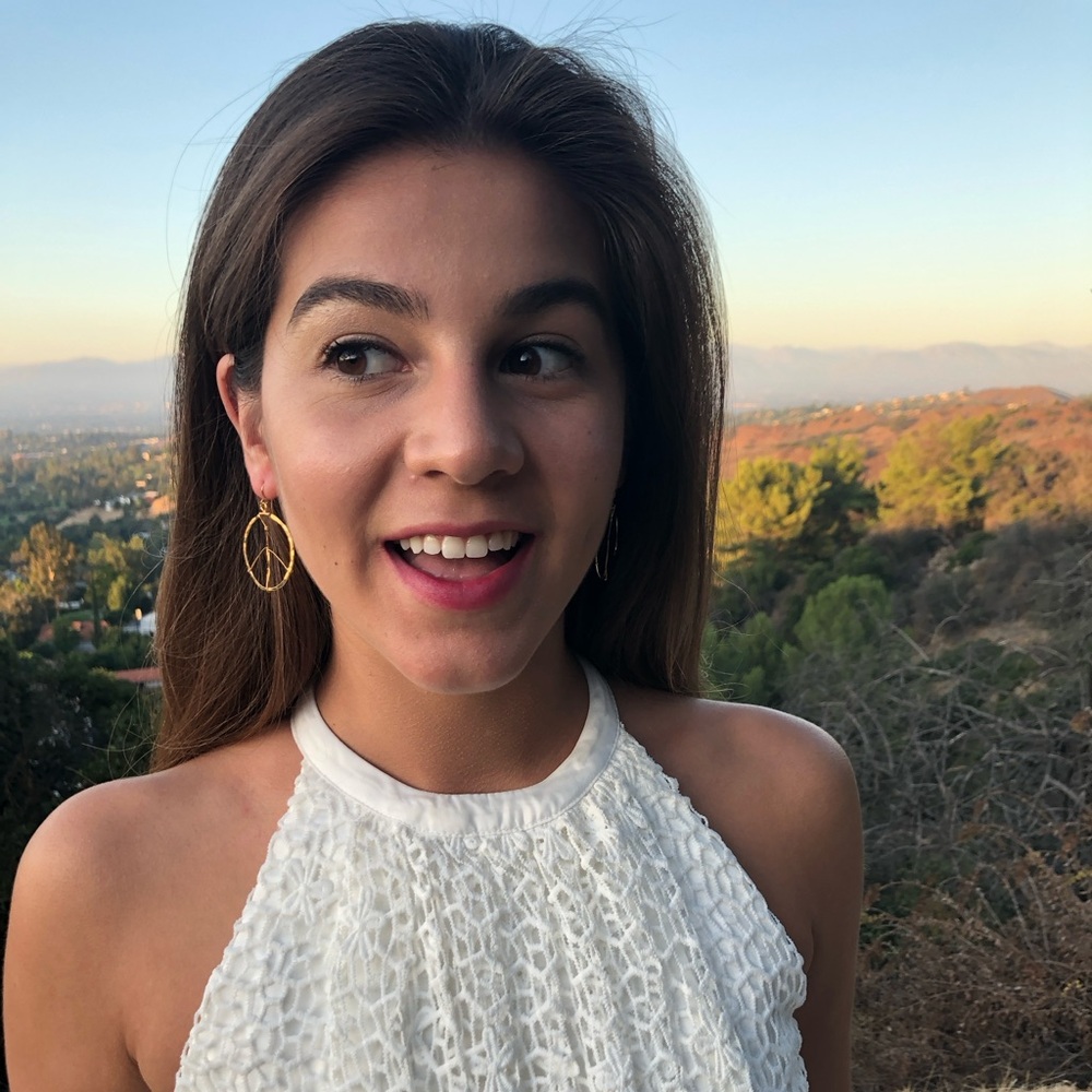 Meet your Posher, Elena